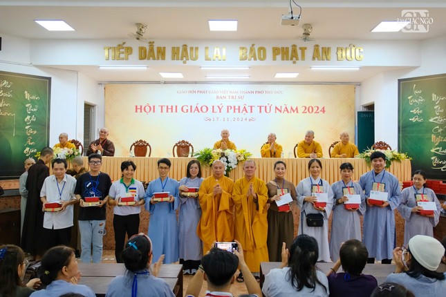 Gần 1.000 Phật tử TP.Thủ Đức tham dự Hội thi giáo lý năm 2024 tại Trường Trung cấp Phật học TP.HCM