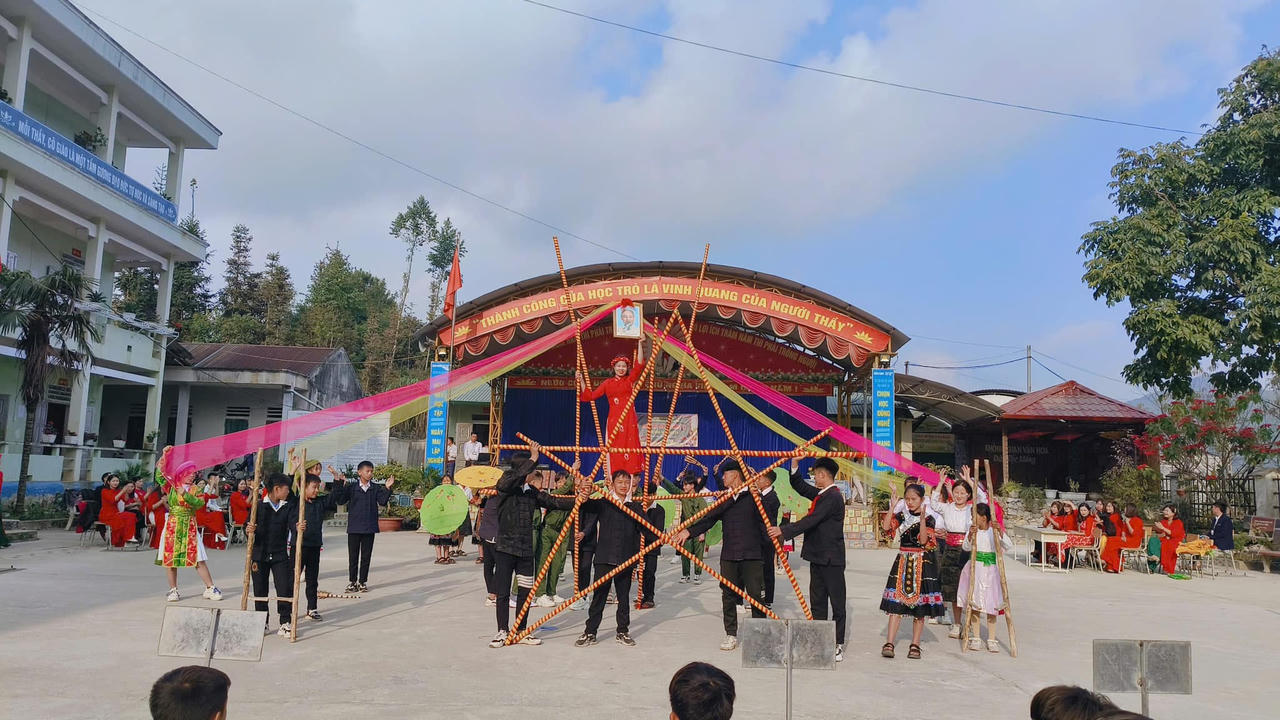 Sôi nổi nhiều hoạt động mừng Ngày Nhà giáo Việt Nam trên cả nước