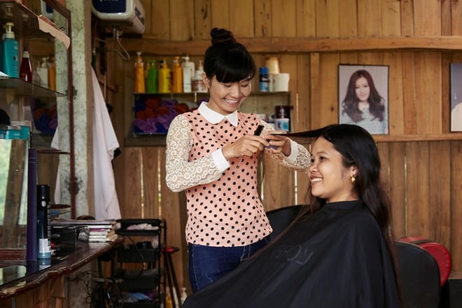 Giúp phụ nữ yếu thế thay đổi cuộc đời