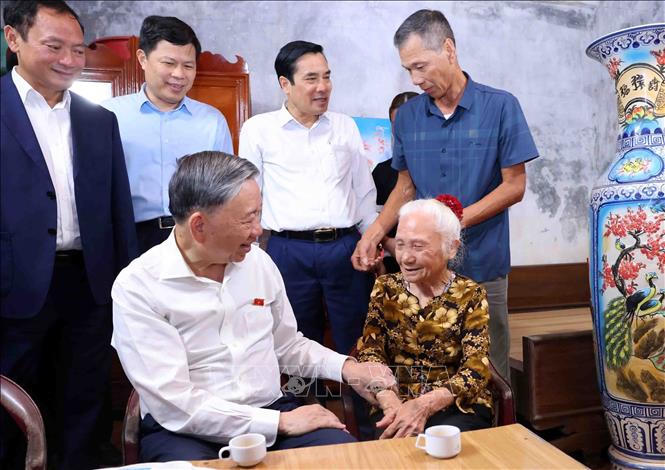 Tổng Bí thư Tô Lâm tiếp xúc cử tri Hưng Yên sau Kỳ họp thứ 8, Quốc hội khóa XV