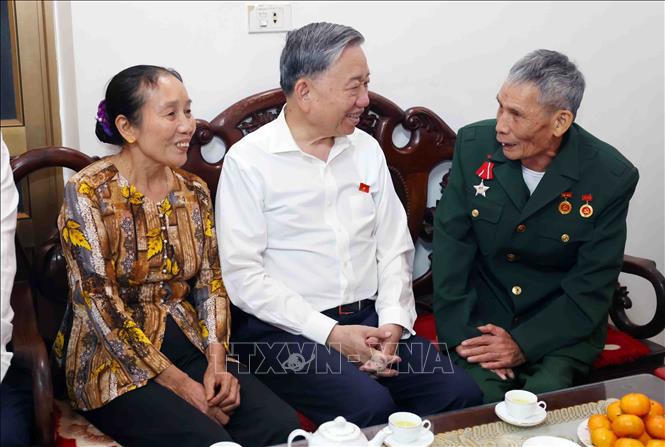 Tổng Bí thư Tô Lâm tiếp xúc cử tri Hưng Yên sau Kỳ họp thứ 8, Quốc hội khóa XV