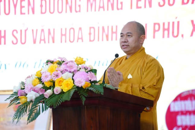 Hà Nội: Gắn biển tuyến đường mang tên Sư bà Phương Dung