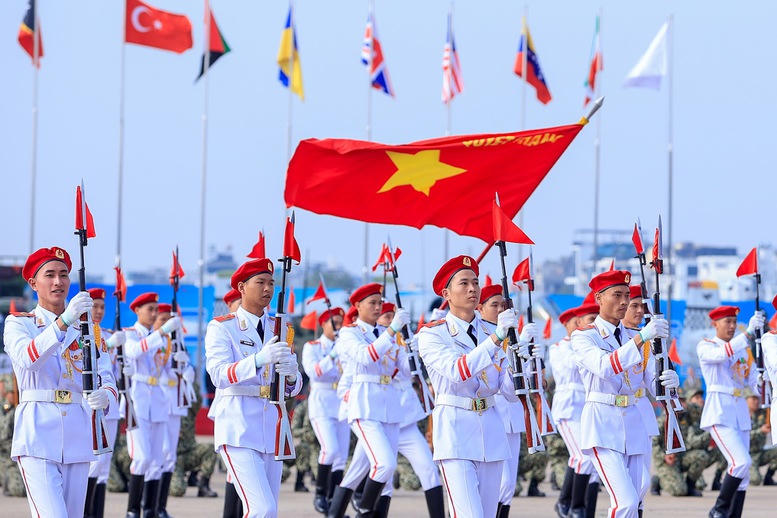 Thủ tướng: Triển lãm Quốc phòng quốc tế Việt Nam có ý nghĩa đặc biệt