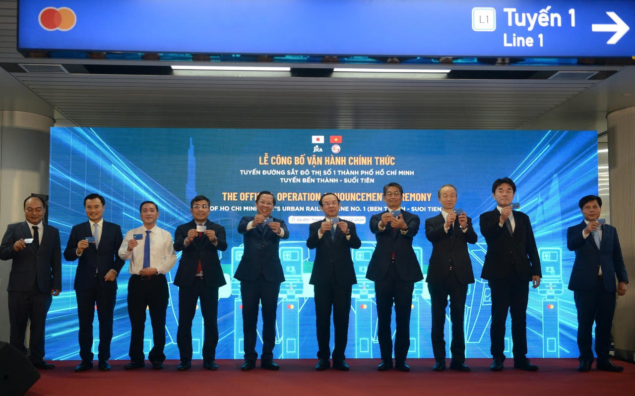 TP Hồ Chí Minh chính thức vận hành metro số 1 