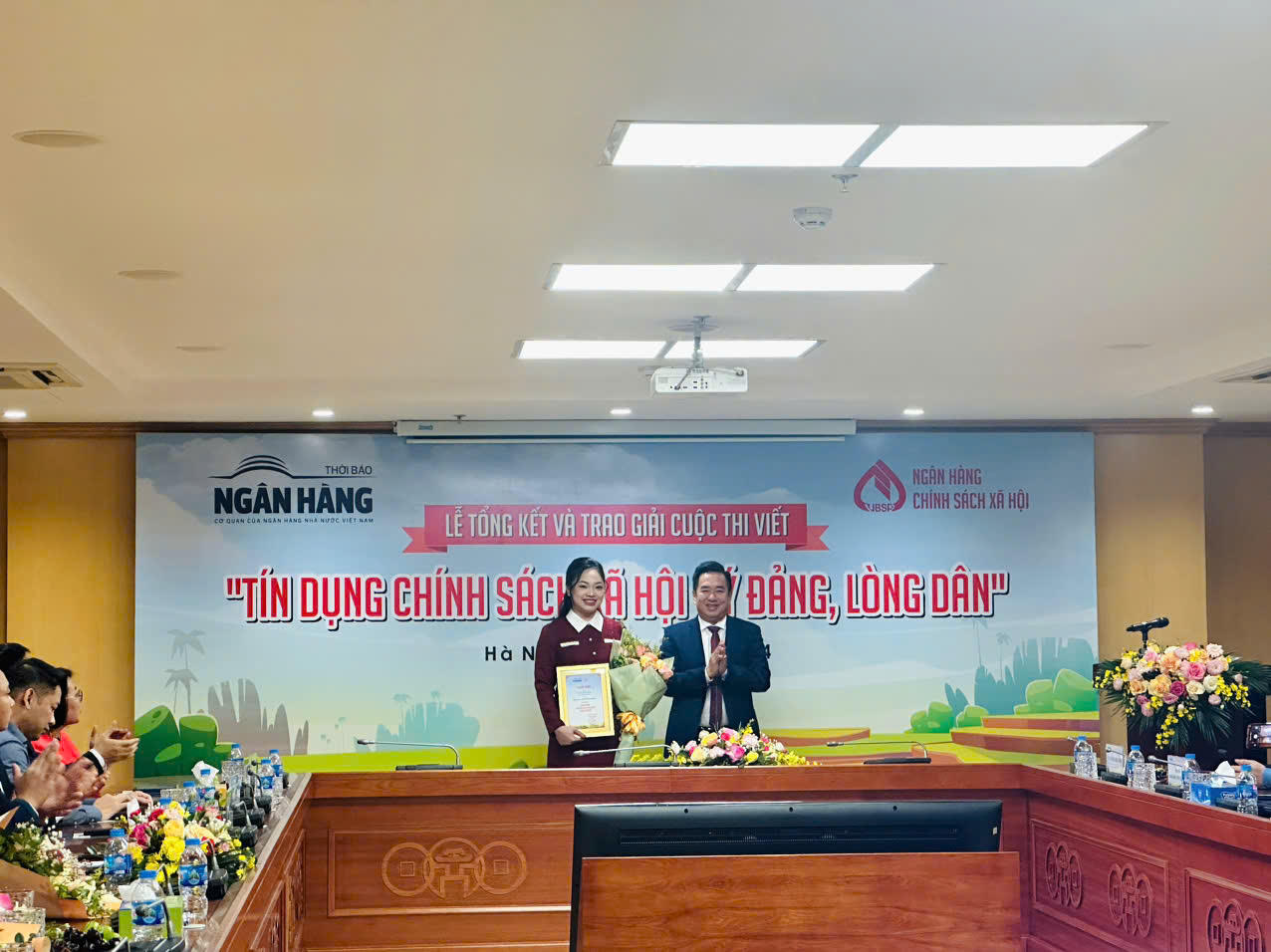 17 tác phẩm xuất sắc lọt 'chung kết' cuộc thi viết 'Tín dụng chính sách xã hội - ý Đảng lòng dân'