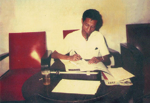 Cuộc đời xoay vần quanh một chữ 'tình' của nhạc sĩ Y Vân