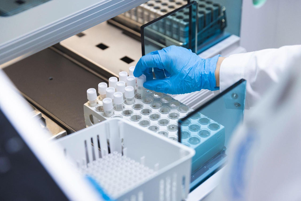 Roche Việt Nam khánh thành hệ thống tự động hoàn toàn cho phòng xét nghiệm