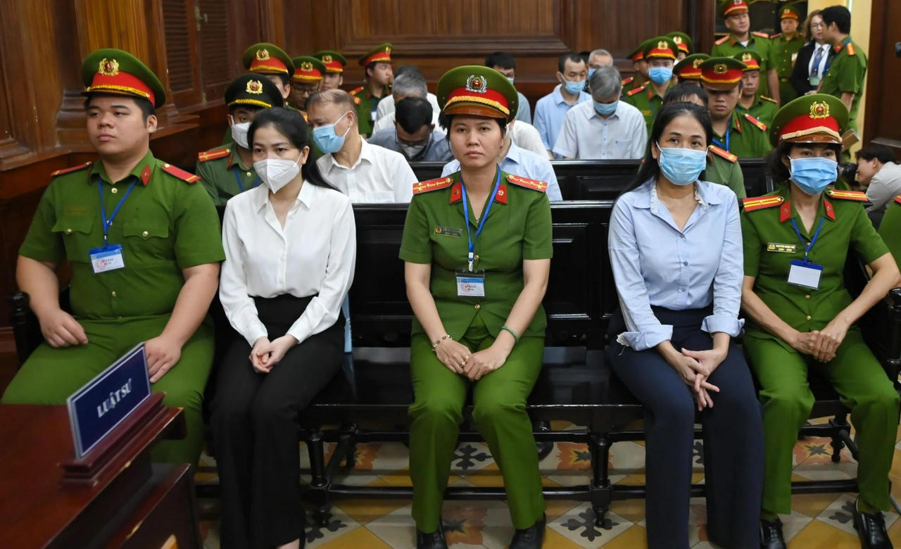 “Cái giá” phải trả của những doanh nhân “nhúng chàm”