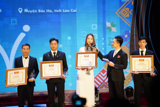 Rực rỡ những trái tim tình nguyện