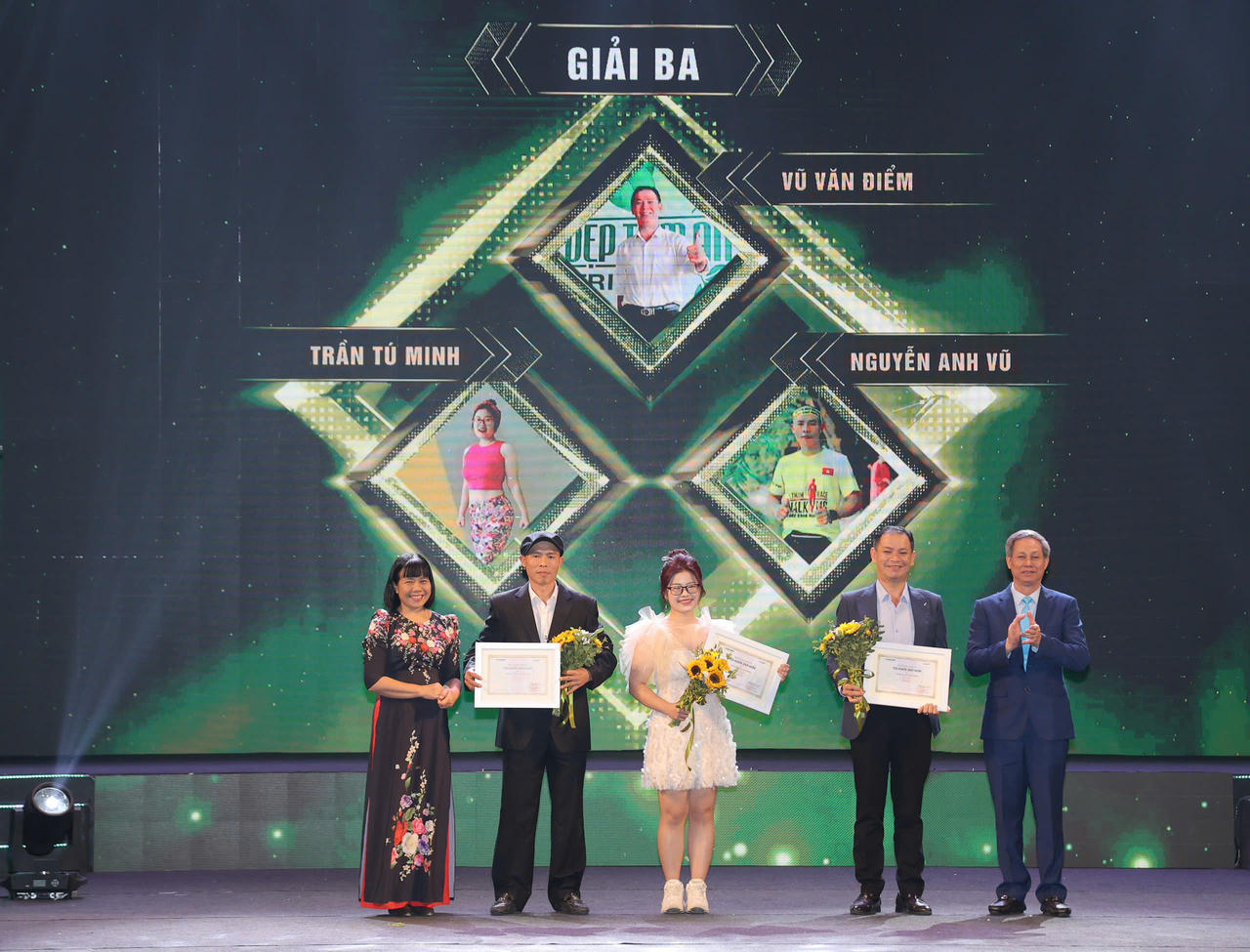 Trao giải cuộc thi 'Tôi khỏe đẹp hơn lần 3'