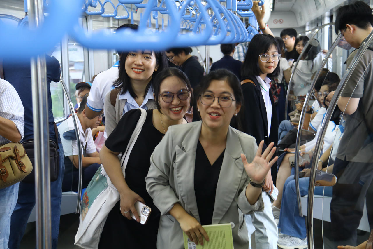 TP Hồ Chí Minh: Khuyến cáo tuân thủ văn hóa metro 