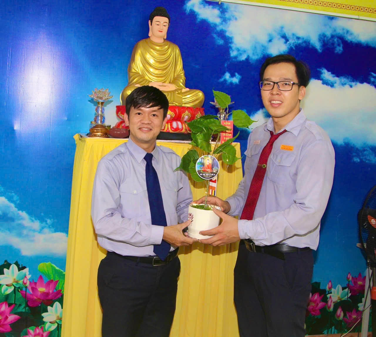 Hòa mình vào không khí đại lễ Đức Phật thành đạo cùng Phật tử cả nước