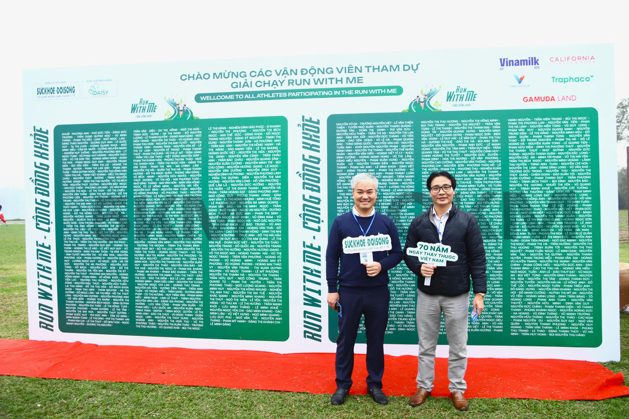 Hàng trăm y, bác sĩ lan tỏa tinh thần rèn luyện sức khỏe tại giải chạy ‘Run with me - Cộng đồng khỏe’