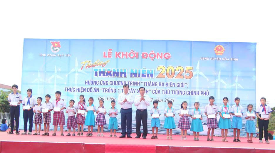 Nhiều hoạt động thiết thực khởi động Tháng Thanh niên trên cả nước