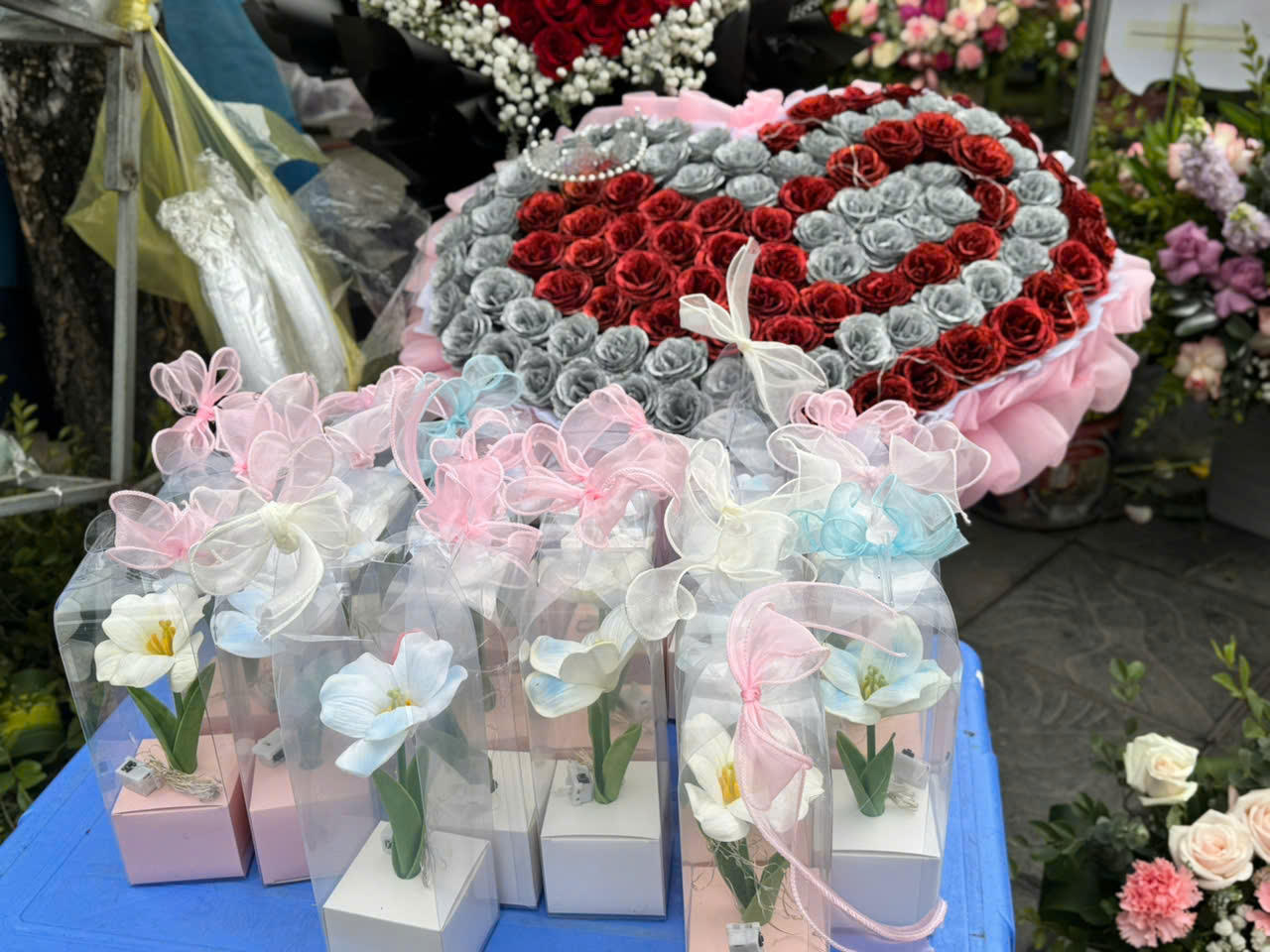 Thị trường hoa tươi 8/3 sẵn sàng chờ cao điểm mua sắm