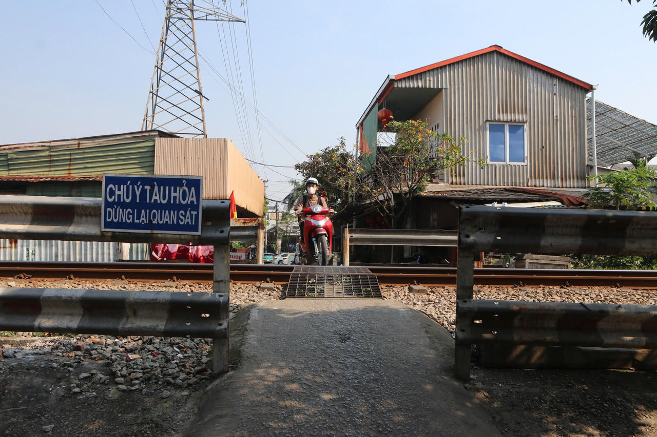 TP Huế nỗ lực xóa bỏ hoàn toàn lối đi tự mở qua đường sắt