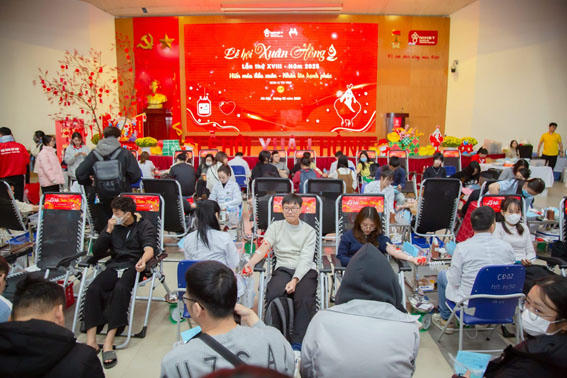 Trao gửi giọt hồng, sẻ chia yêu thương