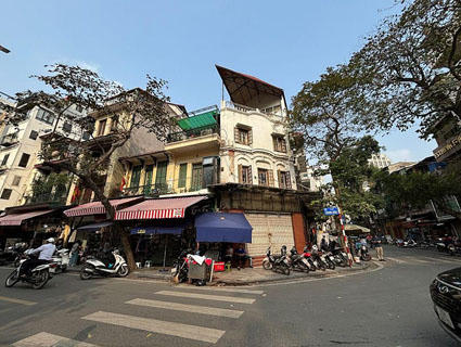 Tham quan khu Phố Pháp: Trải nghiệm độc đáo và đáng nhớ về Hà Nội