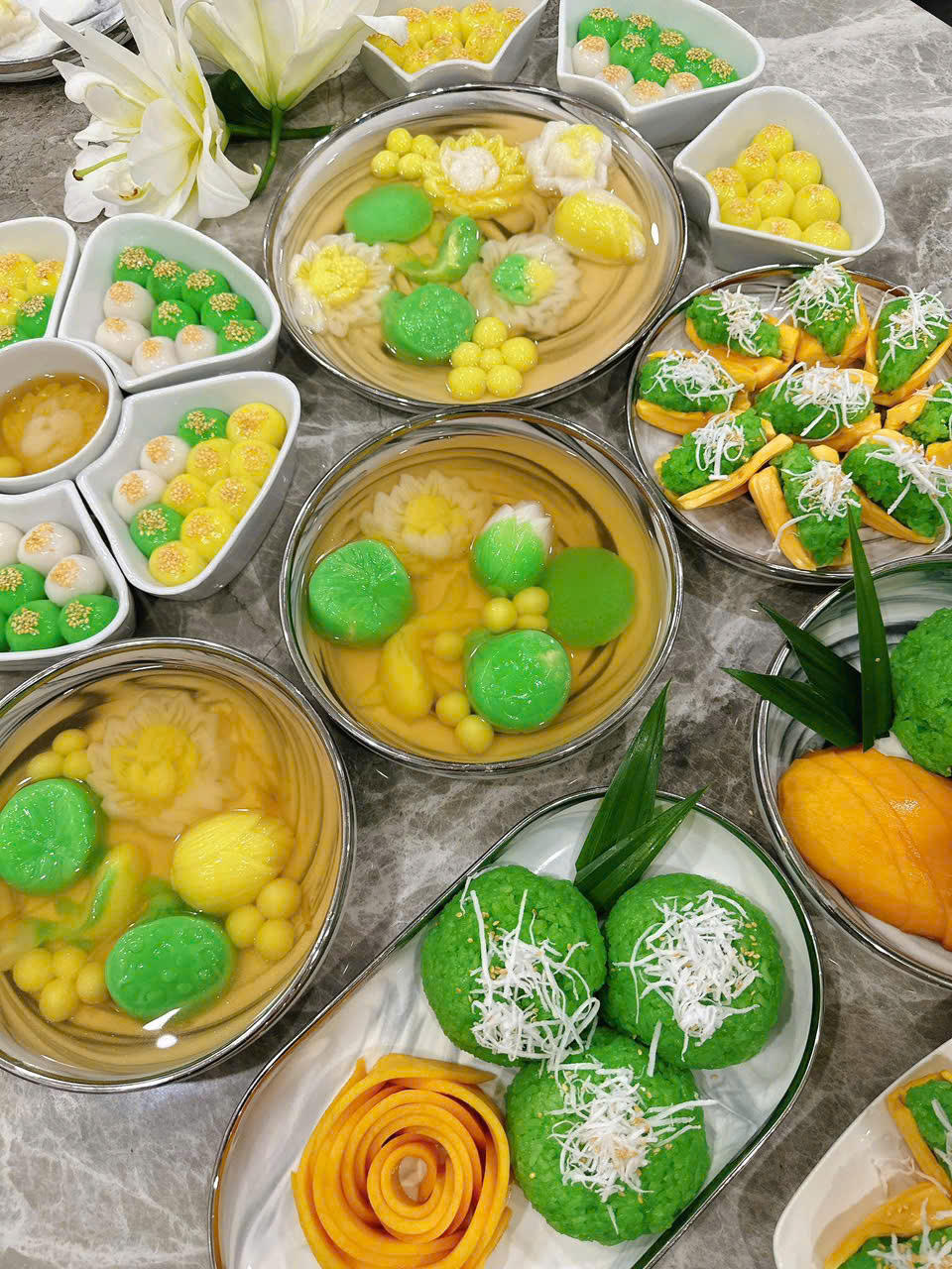 Tràn ngập sắc màu trên mâm bánh trôi ngày Tết Hàn Thực