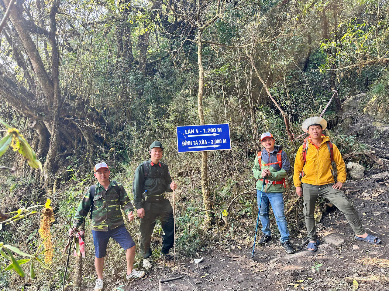 Hoàn thành công tác tiền trạm cho giải leo núi 'Bước chân trên mây' lần II - Chinh phục đỉnh Tà Xùa