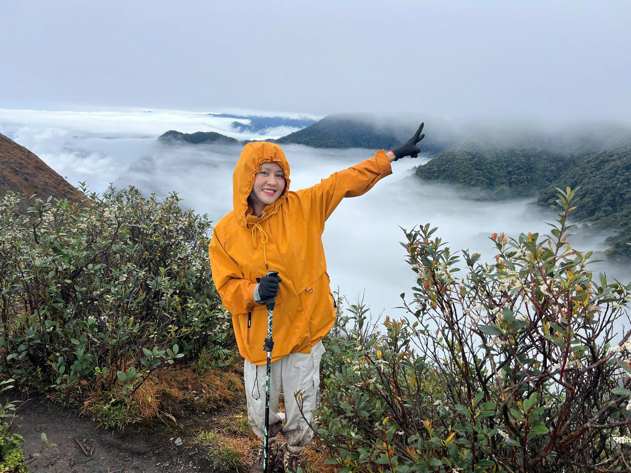 Mãn nhãn trong chuyến "săn mây" thành công của 100 nhà báo chinh phục đỉnh Tà Xùa