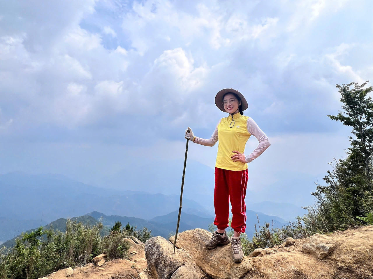 Mãn nhãn trong chuyến "săn mây" thành công của 100 nhà báo chinh phục đỉnh Tà Xùa