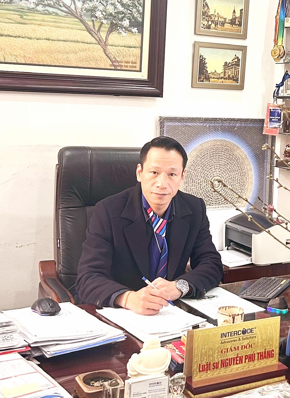 Từ vụ sữa bột giả, cần siết chặt cơ chế 'tự công bố' 