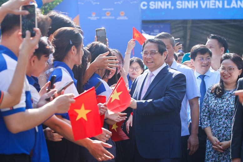 Thủ tướng: 'Thần tốc táo bạo' để đưa Việt Nam trở thành trung tâm đổi mới sáng tạo