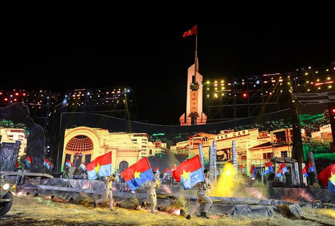 Thủ tướng Phạm Minh Chính dự chương trình nghệ thuật 'Ký ức để lại'