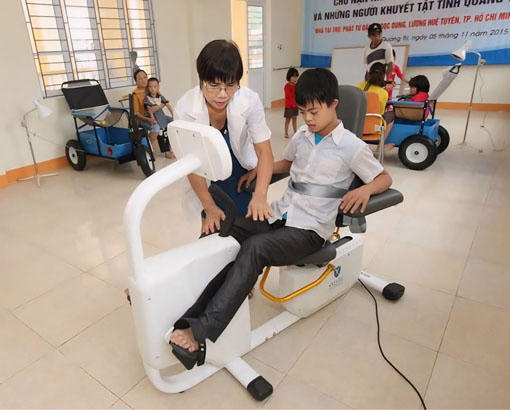 Cả xã hội chung tay xoa dịu nỗi đau da cam