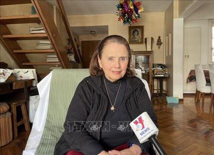 Spunik: Khí thế tháng Tư lịch sử lan tỏa khắp phố phường