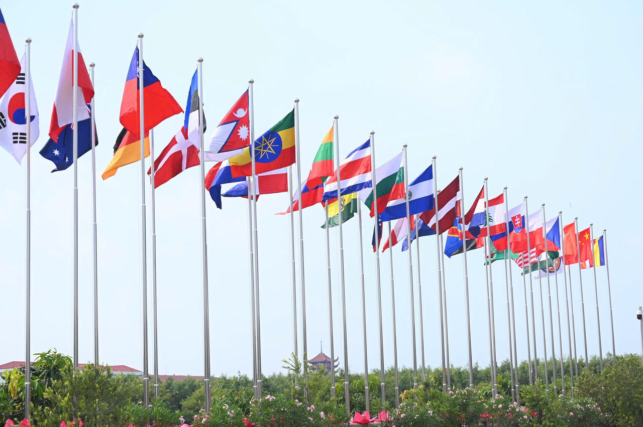 Hối hả không khí chuẩn bị mừng Đại lễ Phật Đản 2025 khắp cả nước