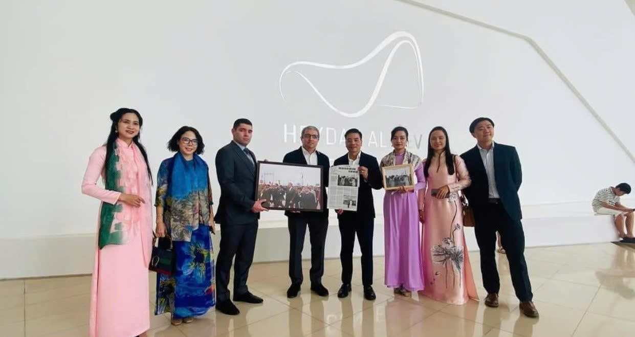 Tình hữu nghị Việt Nam - Azerbaijan qua ký ức của một người Việt