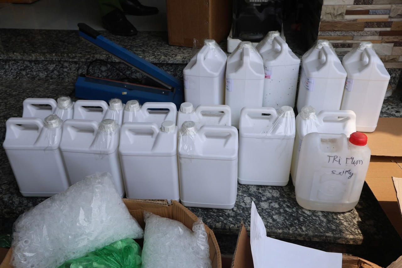 Triệt phá cơ sở mỹ phẩm giả ở Bắc Giang bán hơn 100.000 đơn hàng qua Shopee, Tiktok