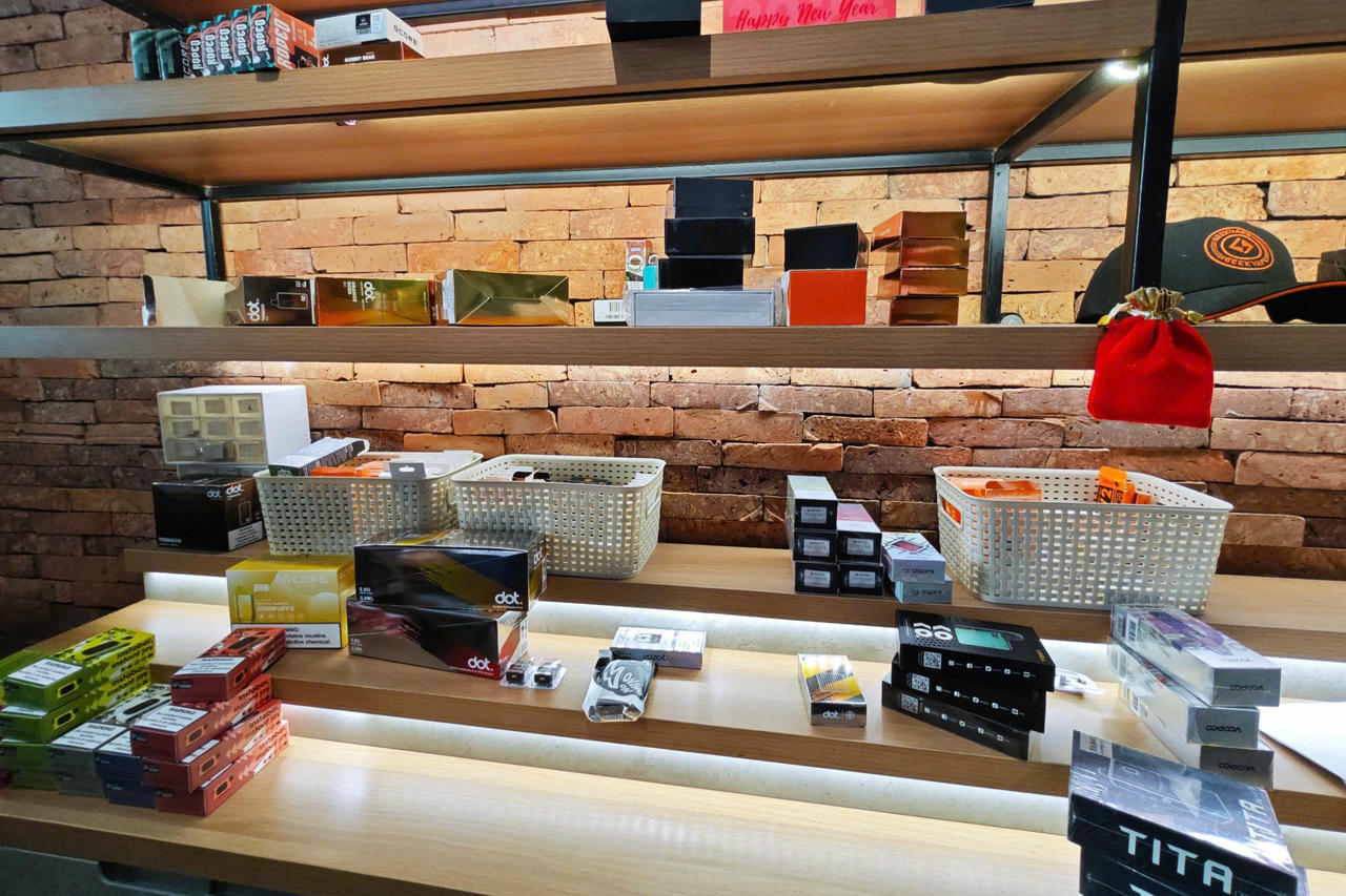 1 cửa hàng ở Đà Nẵng bị phạt hơn 60 triệu đồng vì bán thuốc lá điện tử