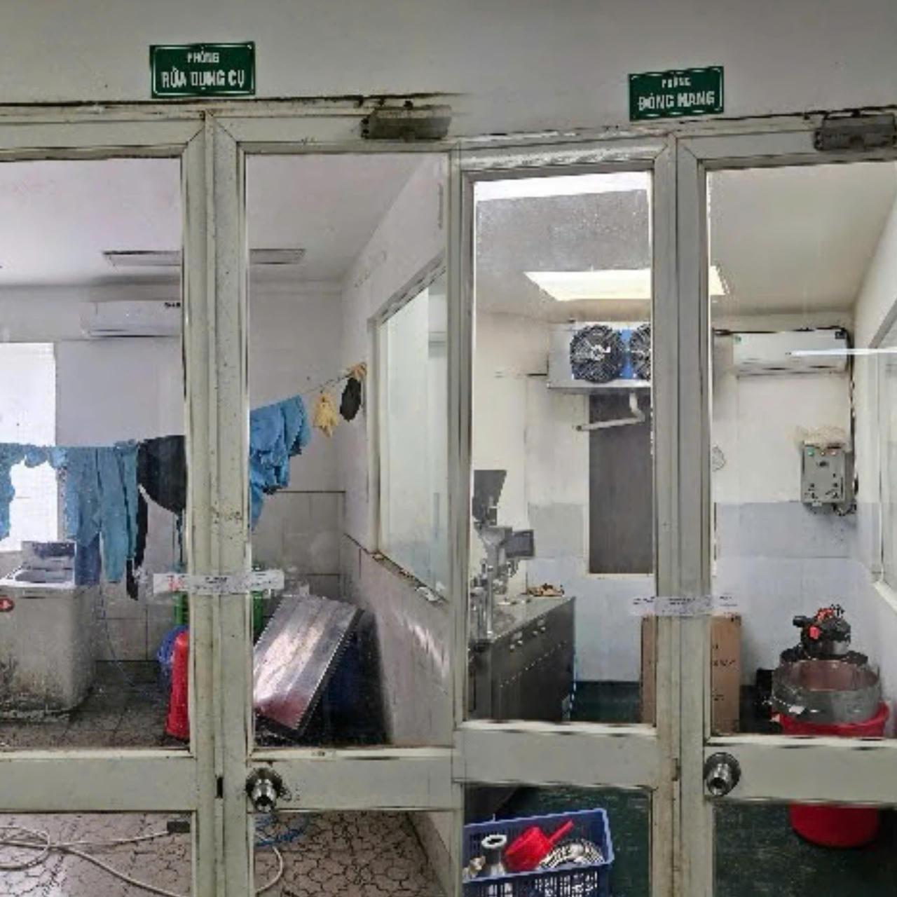 Lại thêm một đường dây sản xuất 100 tấn thực phẩm chức năng giả bị phát hiện