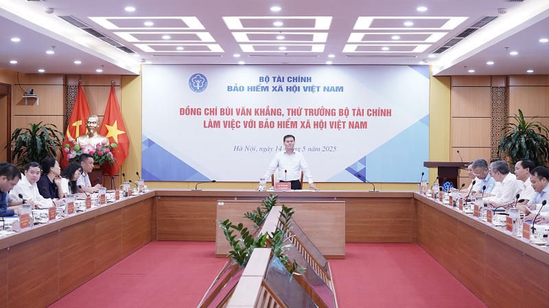 BHXH Việt Nam cần tiếp tục phát huy tinh thần đoàn kết, thông suốt, phục vụ tốt người dân