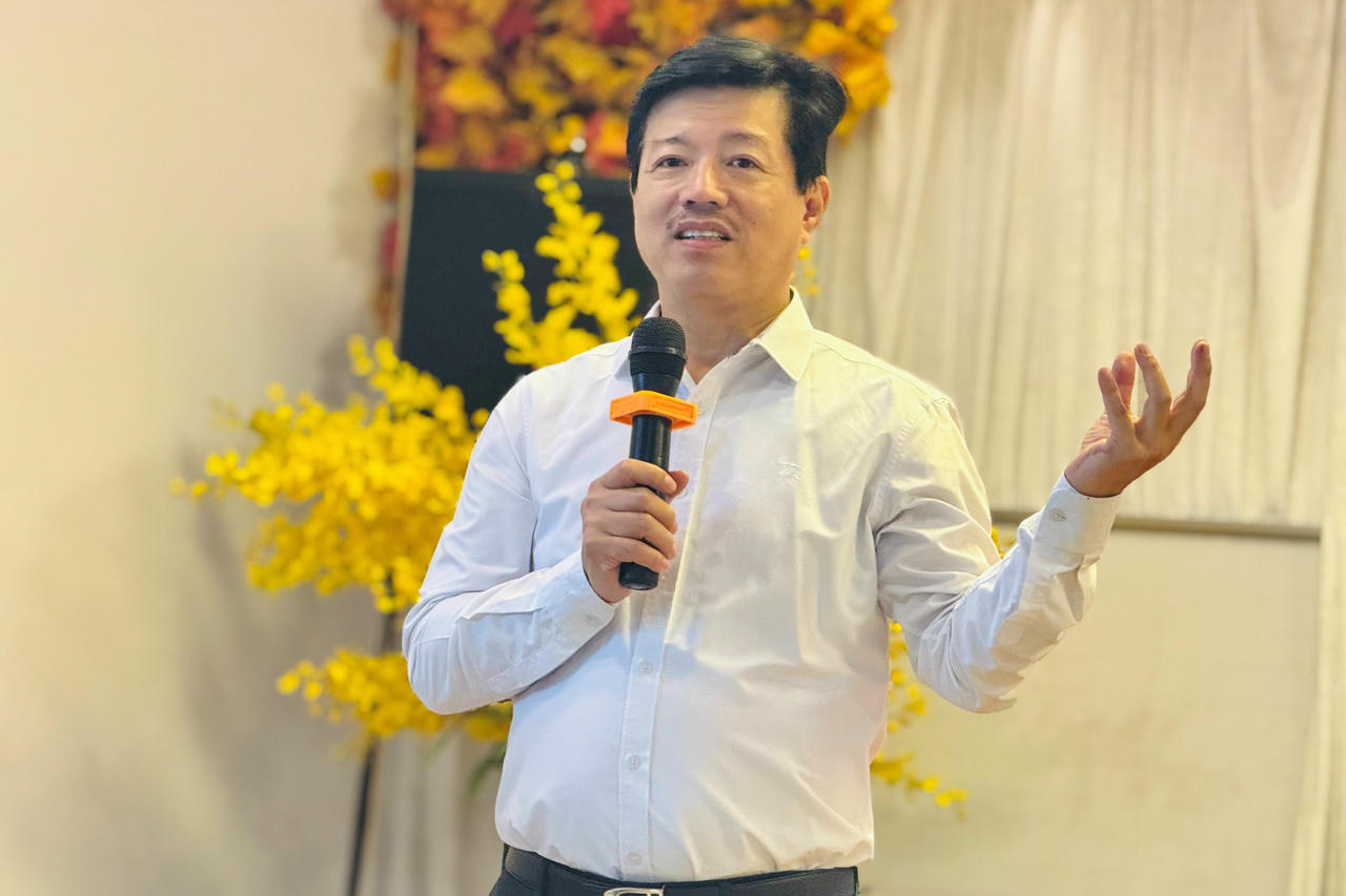 Báo chí đóng vai trò mũi nhọn trong cuộc chiến 'không khói thuốc'