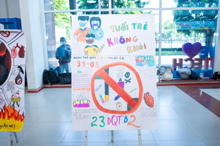 Sinh viên TP HCM 'tự khai mở' mặt tối của thuốc lá điện tử