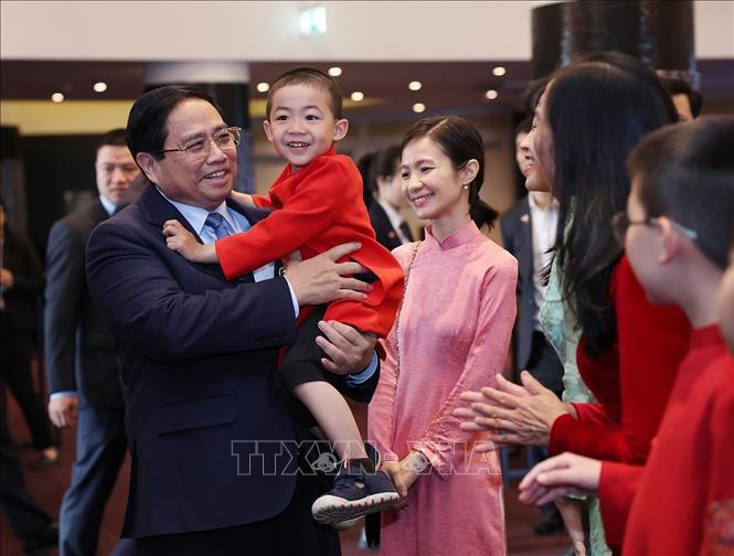 Thủ tướng Phạm Minh Chính gặp gỡ cộng đồng người Việt Nam tại Estonia