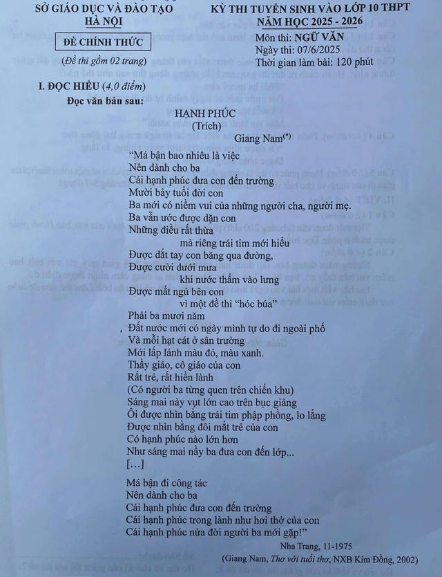 Thí sinh Hà Nội cười tươi vì đề môn thi đầu tiên vào lớp 10 'dễ thở'