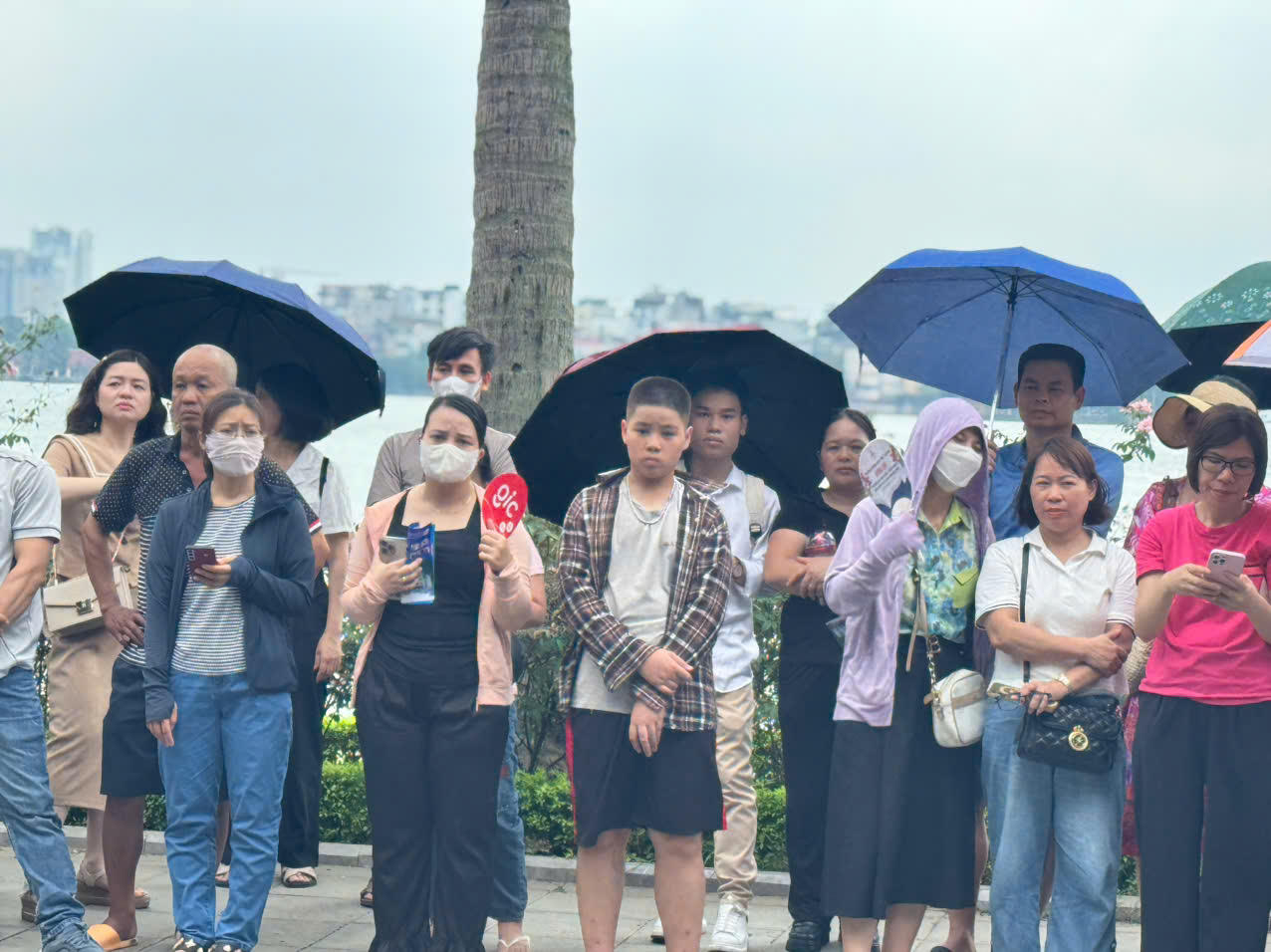 Kết thúc 'cuộc đua' tranh vé lớp 10 công lập Hà Nội, nhiều thí sinh và phụ huynh 'thở phào'