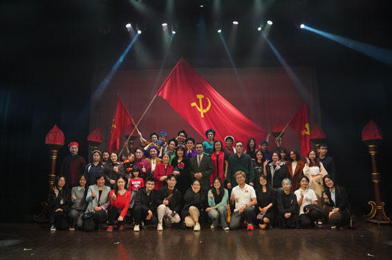 Thắp 'ngọn lửa' tuồng trong lòng giới trẻ