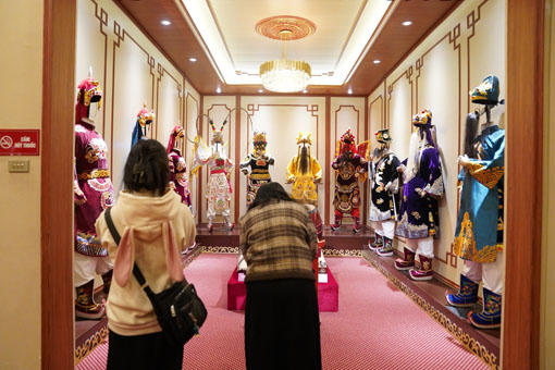 Thắp 'ngọn lửa' tuồng trong lòng giới trẻ