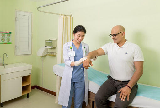 Du lịch y tế Việt Nam 'hút khách'