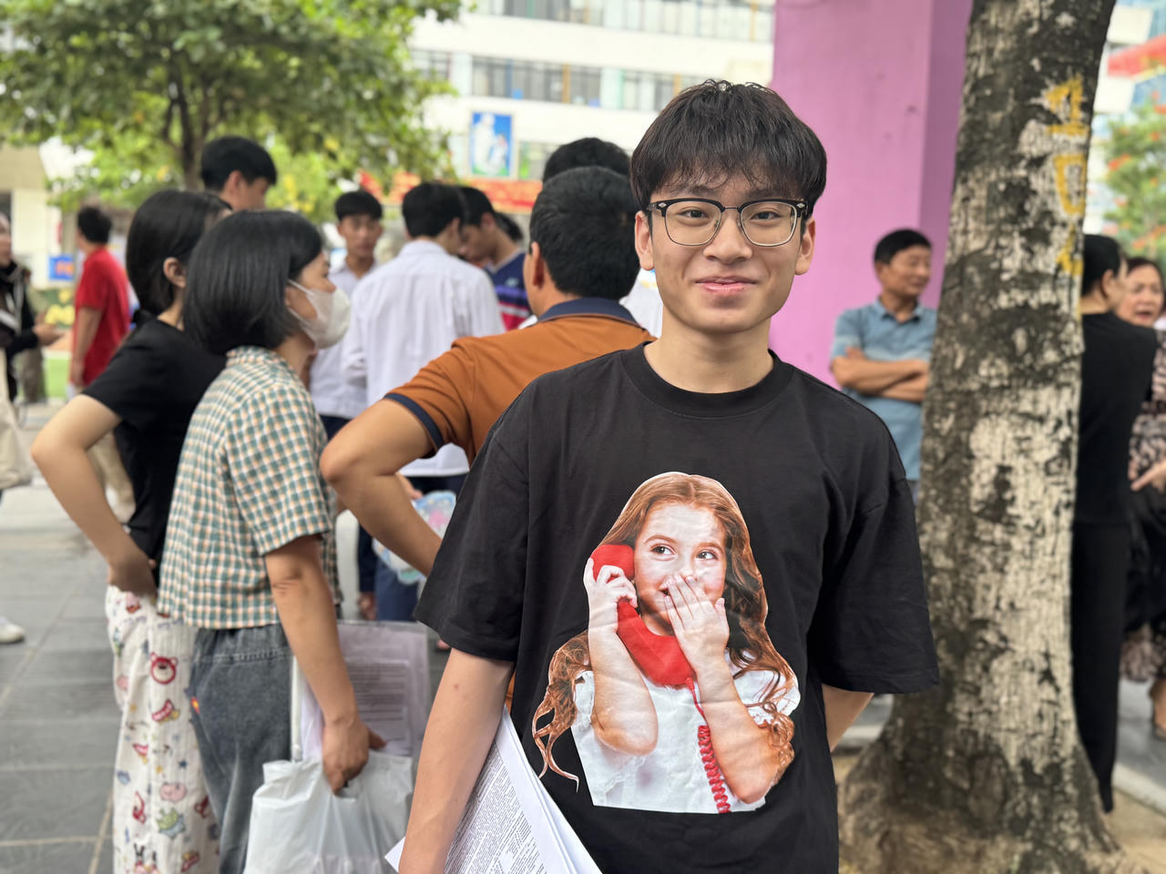 Ngày cuối cùng của kỳ thi tốt nghiệp, thí sinh 'than' đề Tiếng Anh khó