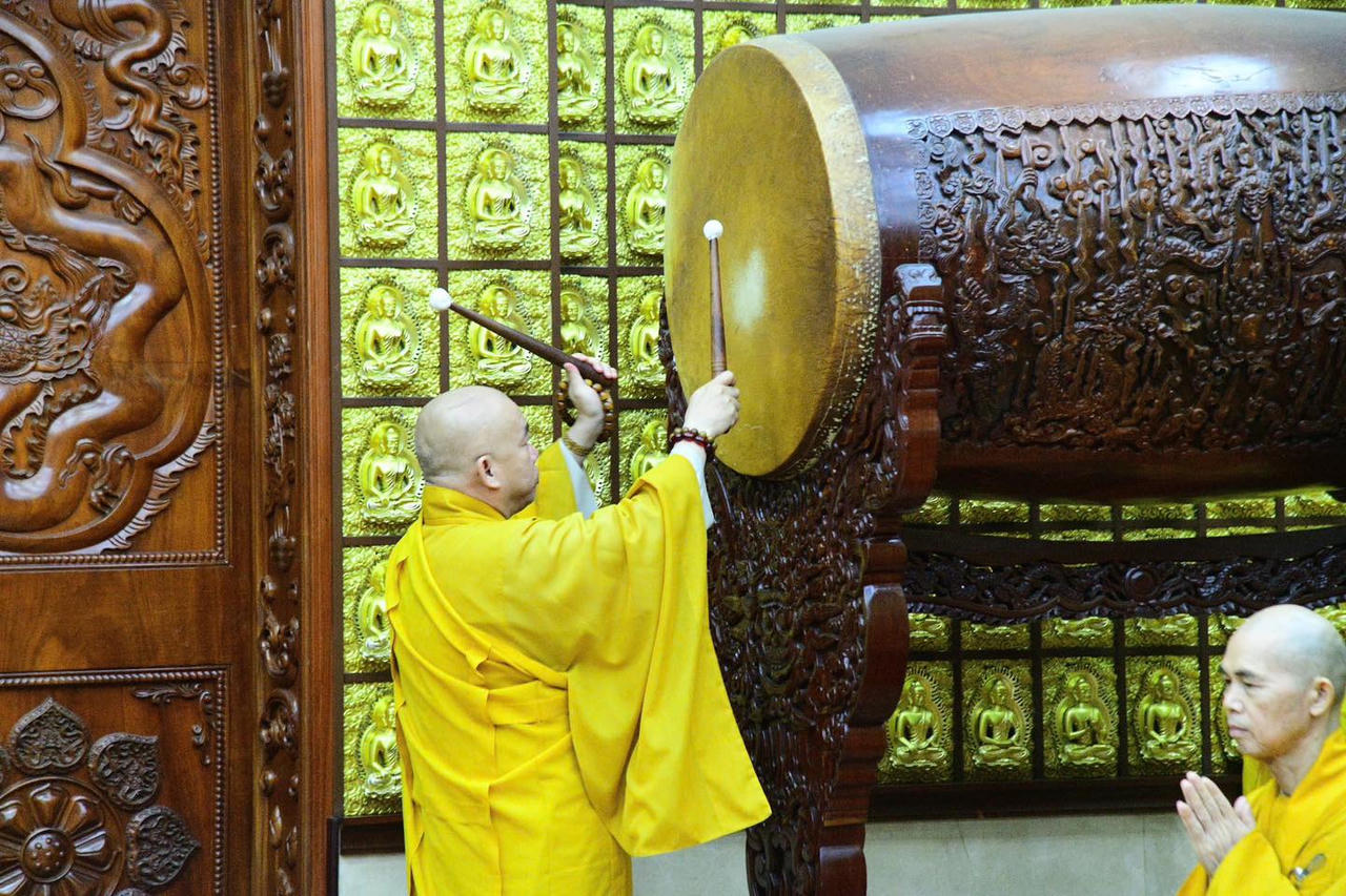 Hơn 18.000 ngôi chùa khắp cả nước đồng loạt ngân vang tiếng chuông cầu nguyện quốc thái dân an