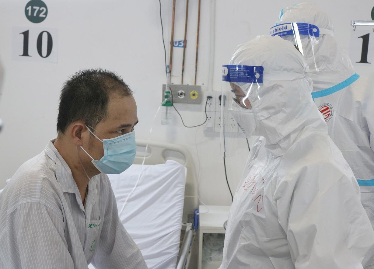 Sự hồi phục kỳ diệu của bệnh nhân COVID-19 trong ICU Bệnh viện Bạch Mai 