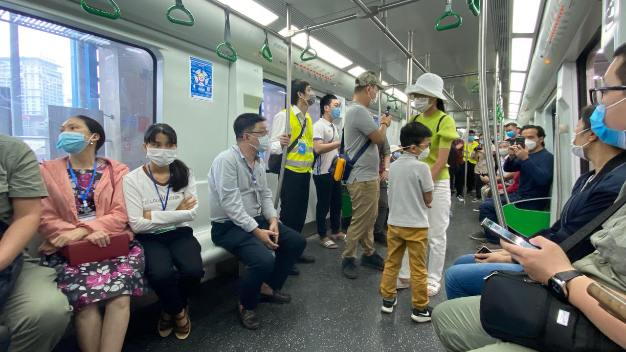 Trải nghiệm đi tàu đường sắt Cát Linh - Hà Đông