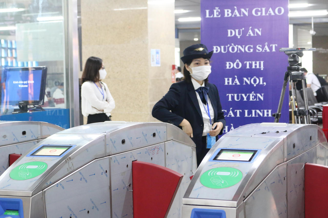 Trải nghiệm đi tàu đường sắt Cát Linh - Hà Đông